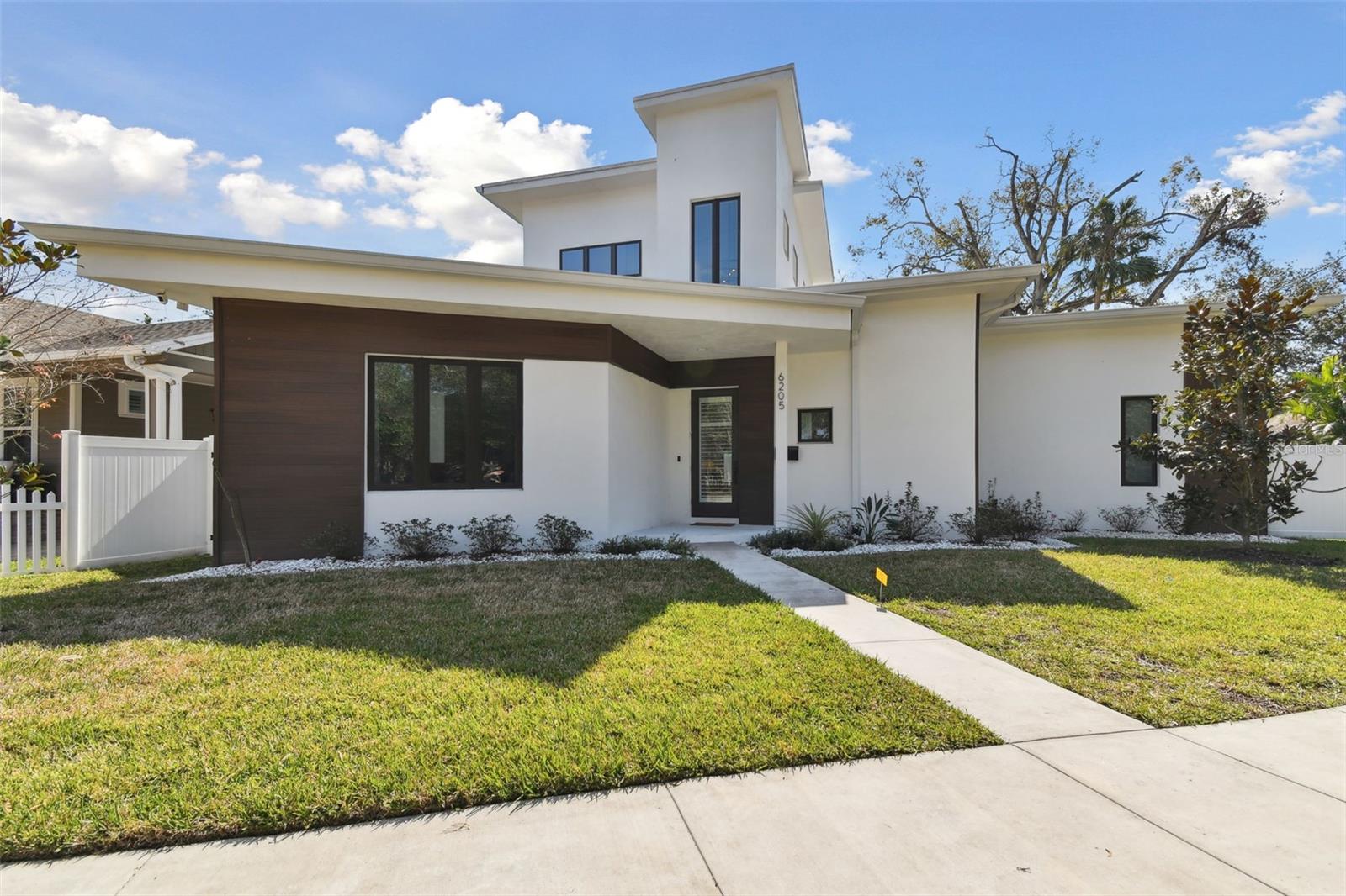 Single Family Residence