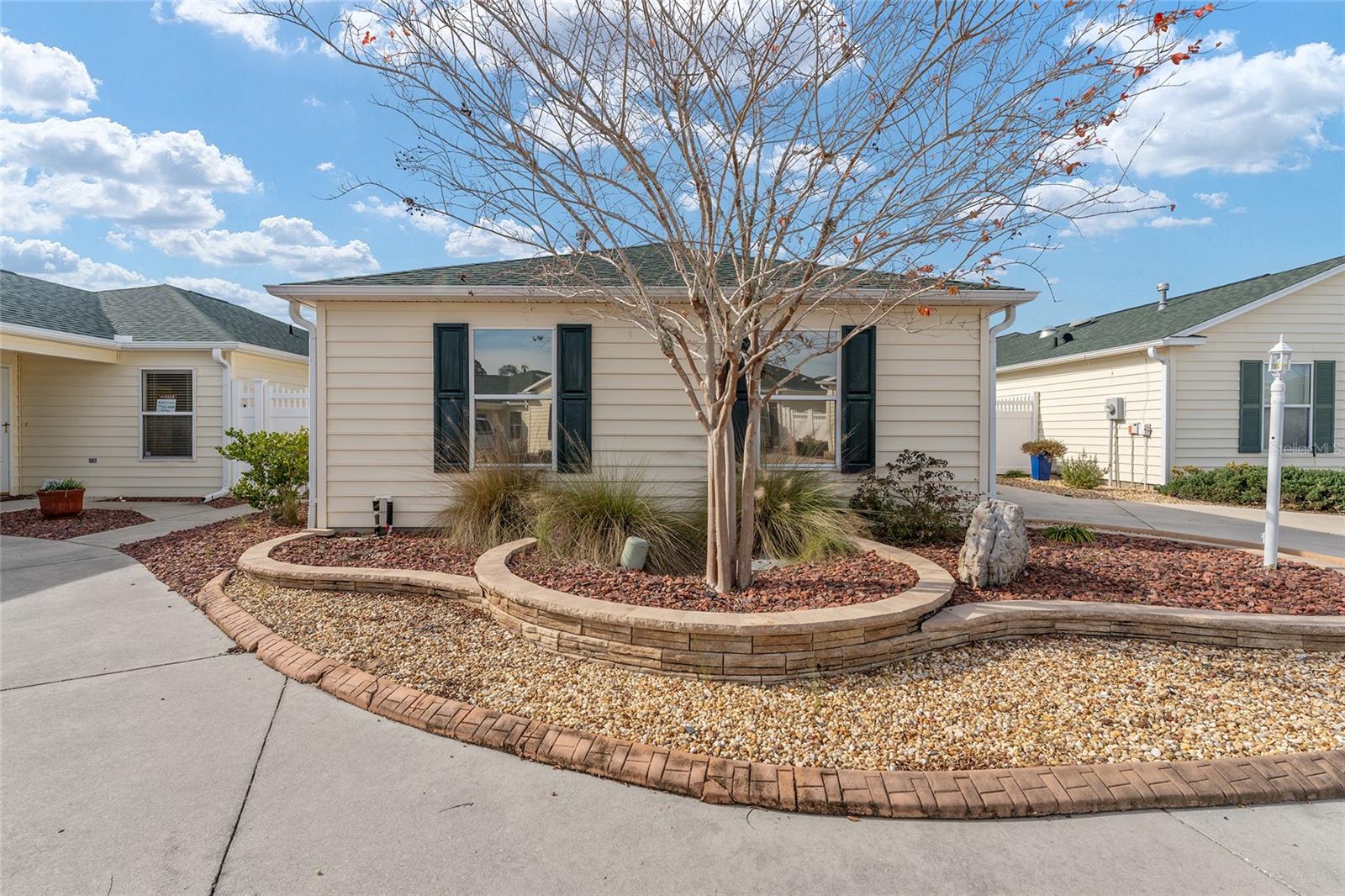 1410 CONCHAS DR photo 3