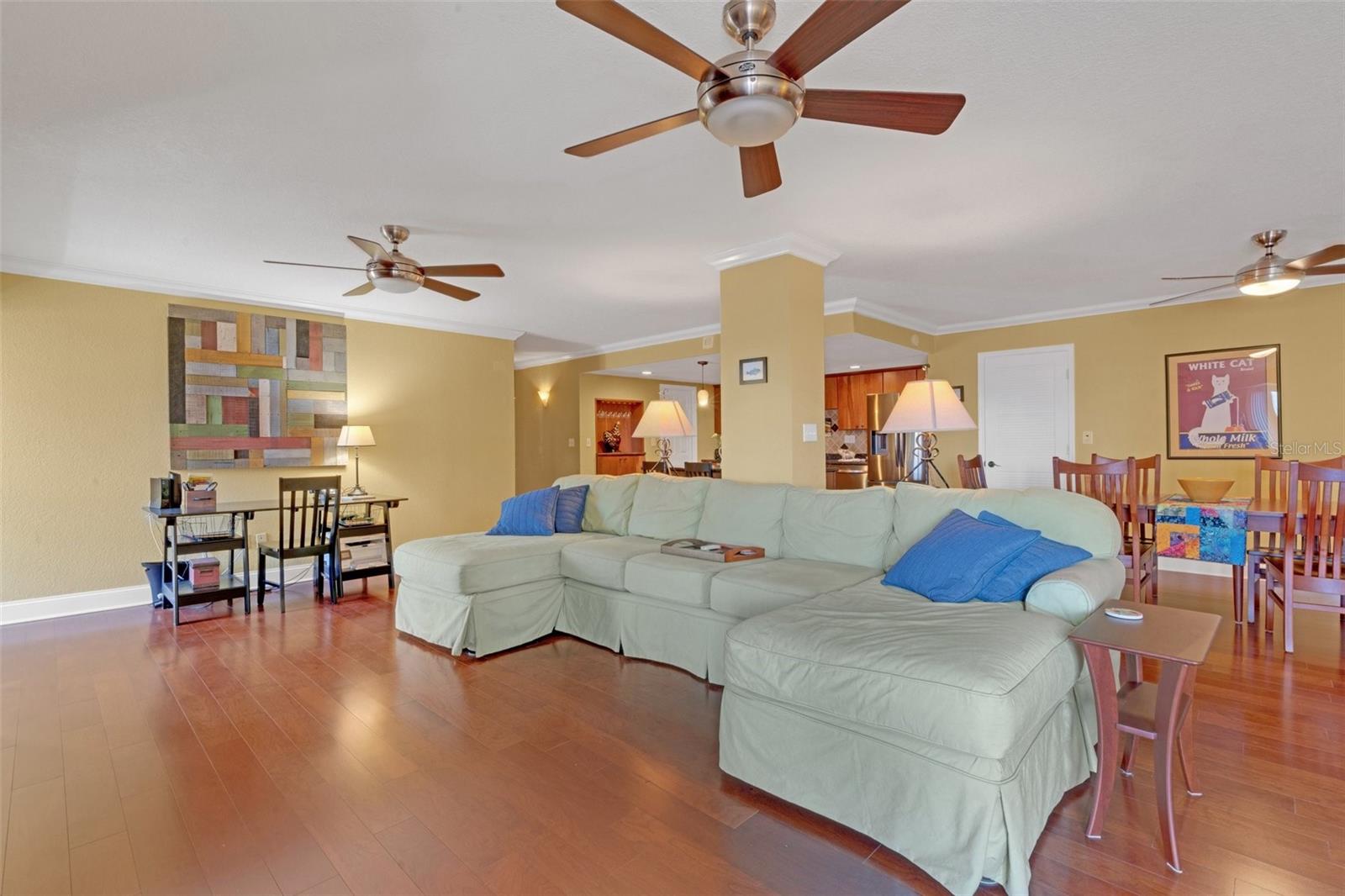 800 S GULFVIEW BLVD #101 photo 4