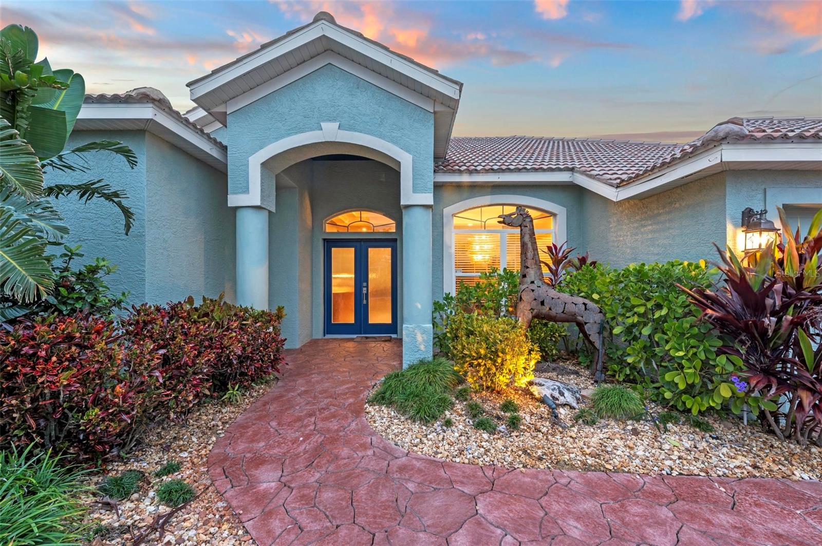 7419 ROXYE LN photo 2