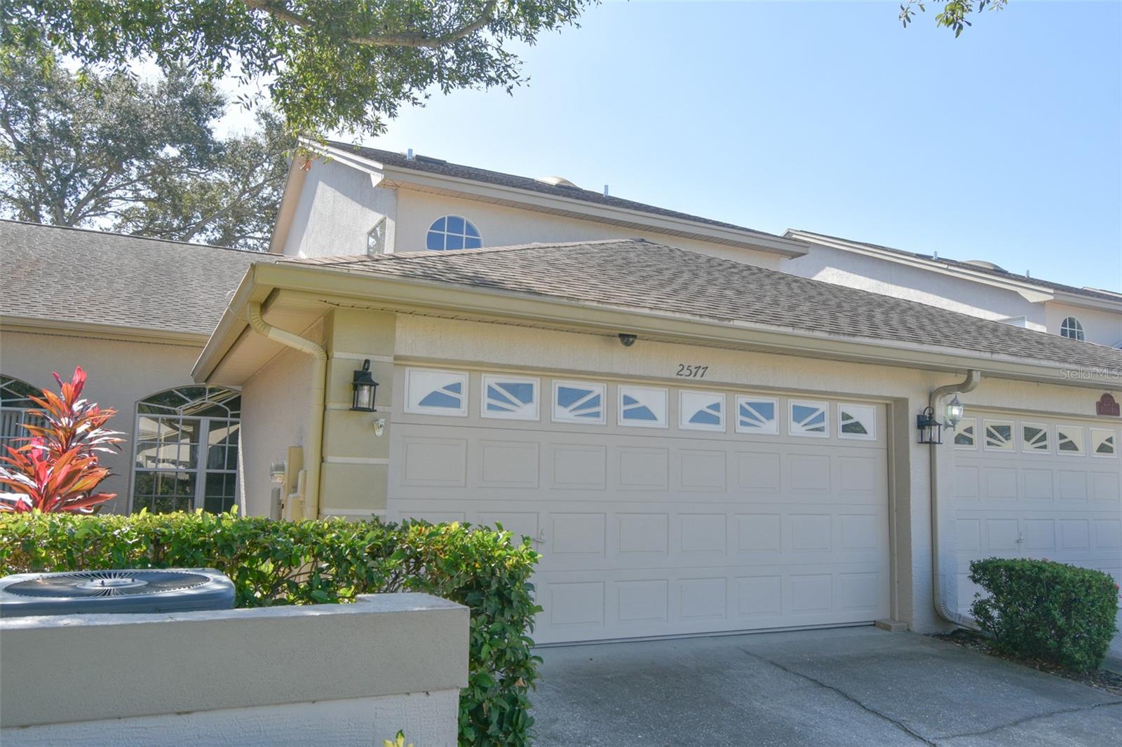 2577 ESTANCIA BLVD photo 2