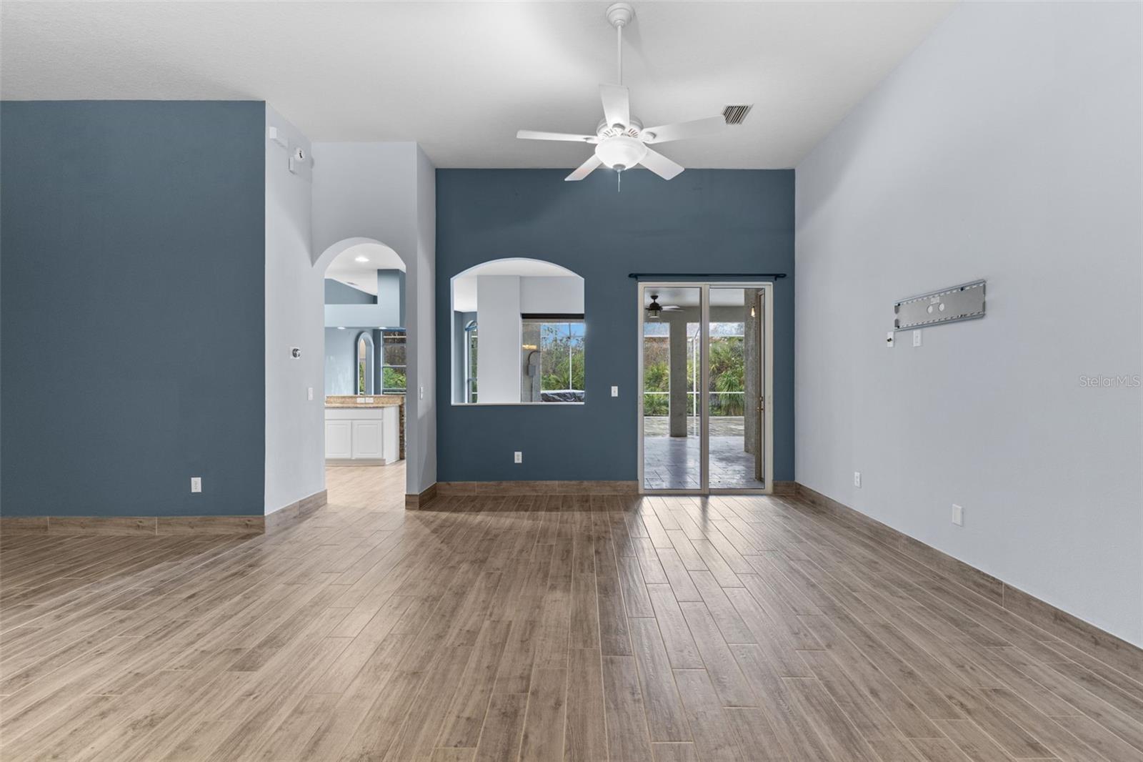 4337 WATERFORD LANDING DR photo 5