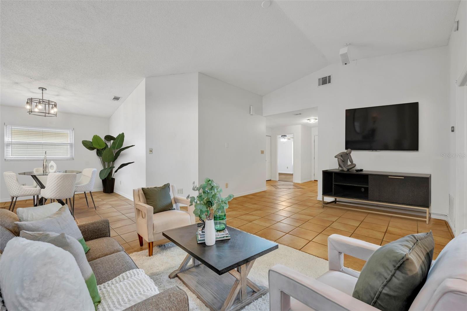 4187 BUGLERS REST PL photo 5