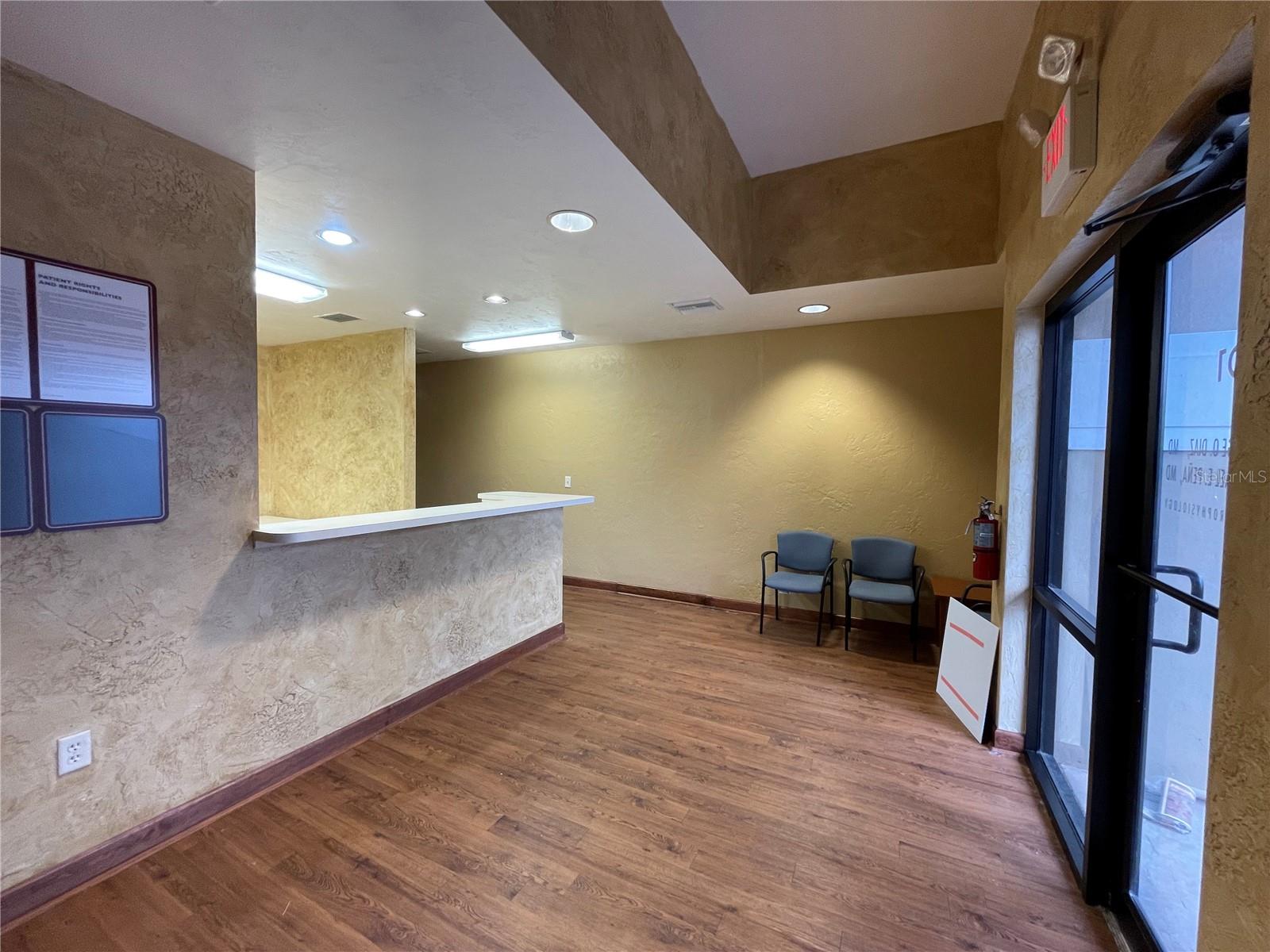 601 E DIXIE AVE #101 photo 5