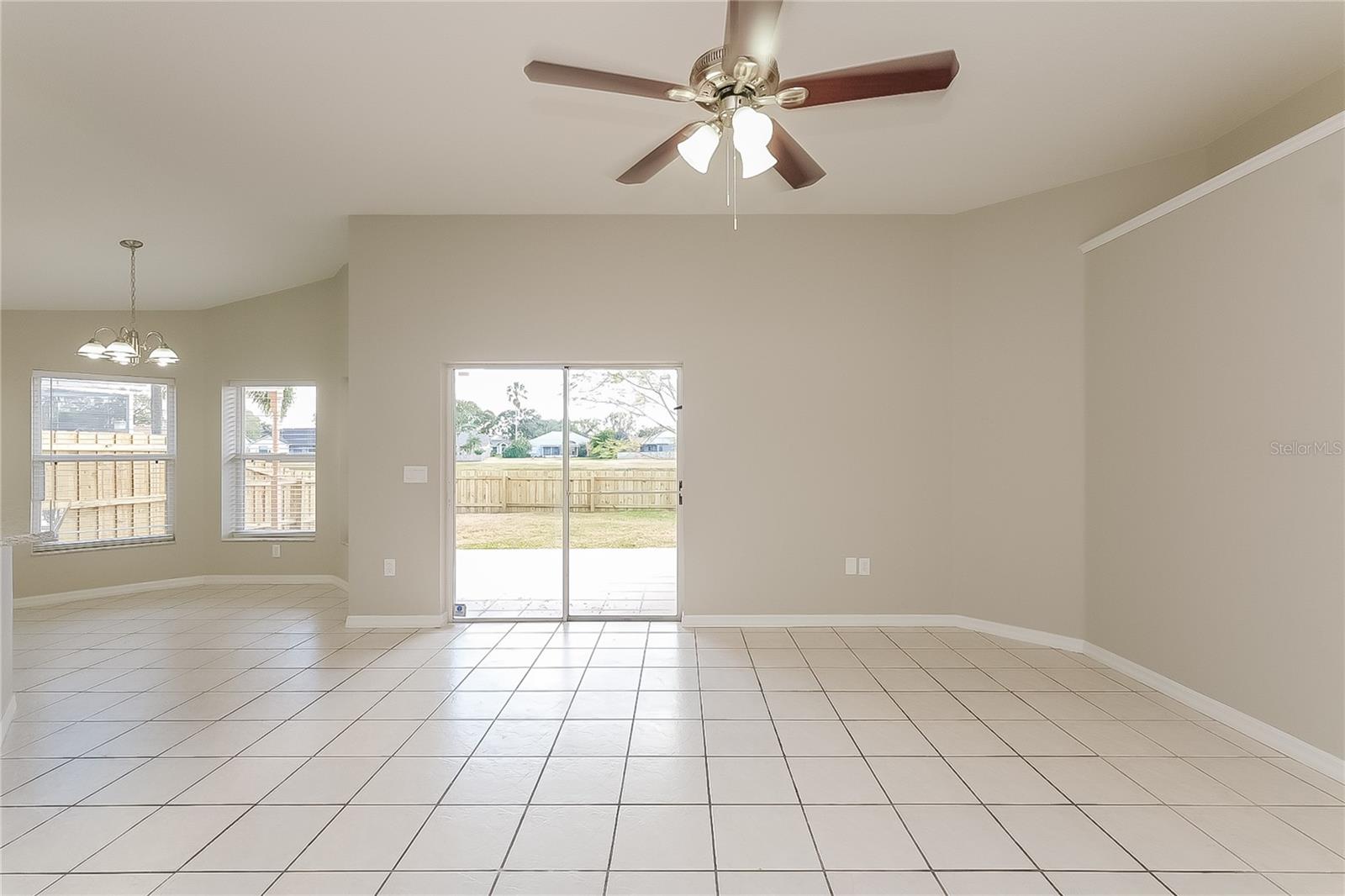 1723 WESTERLY DR photo 3