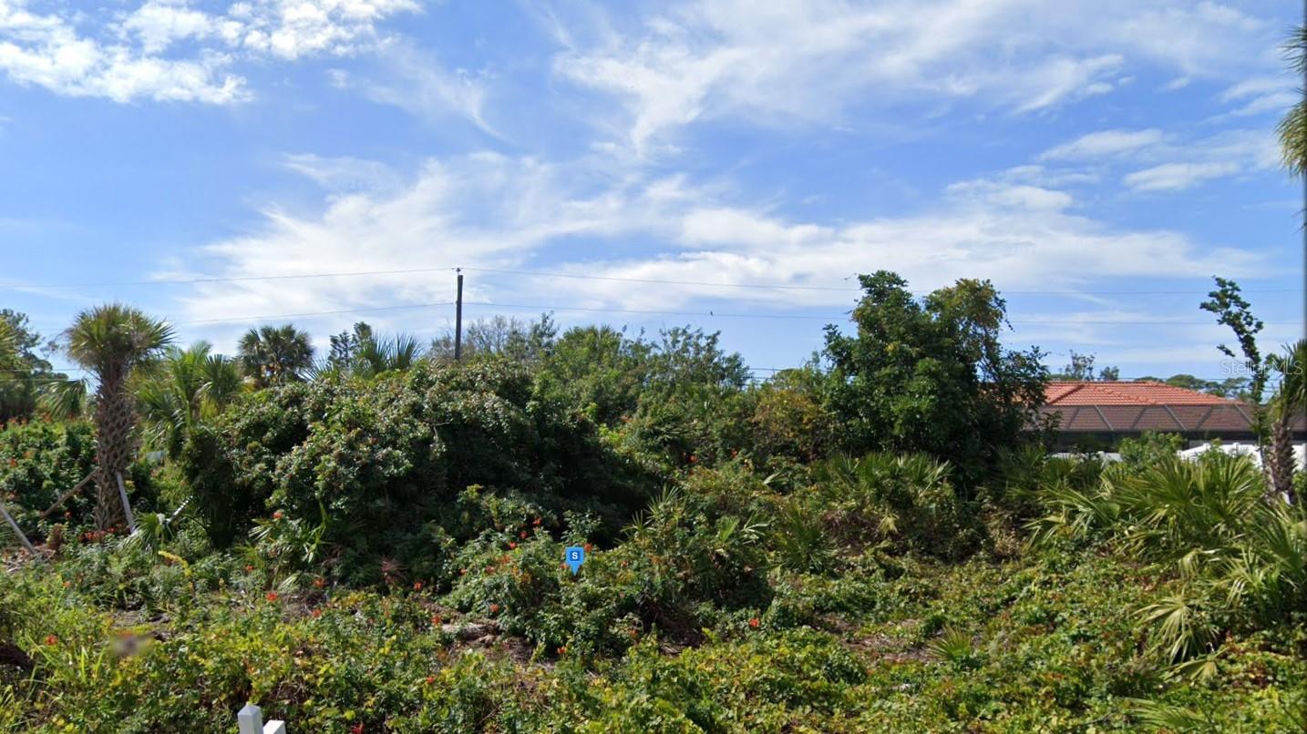 5020 LUCINE RD photo 2