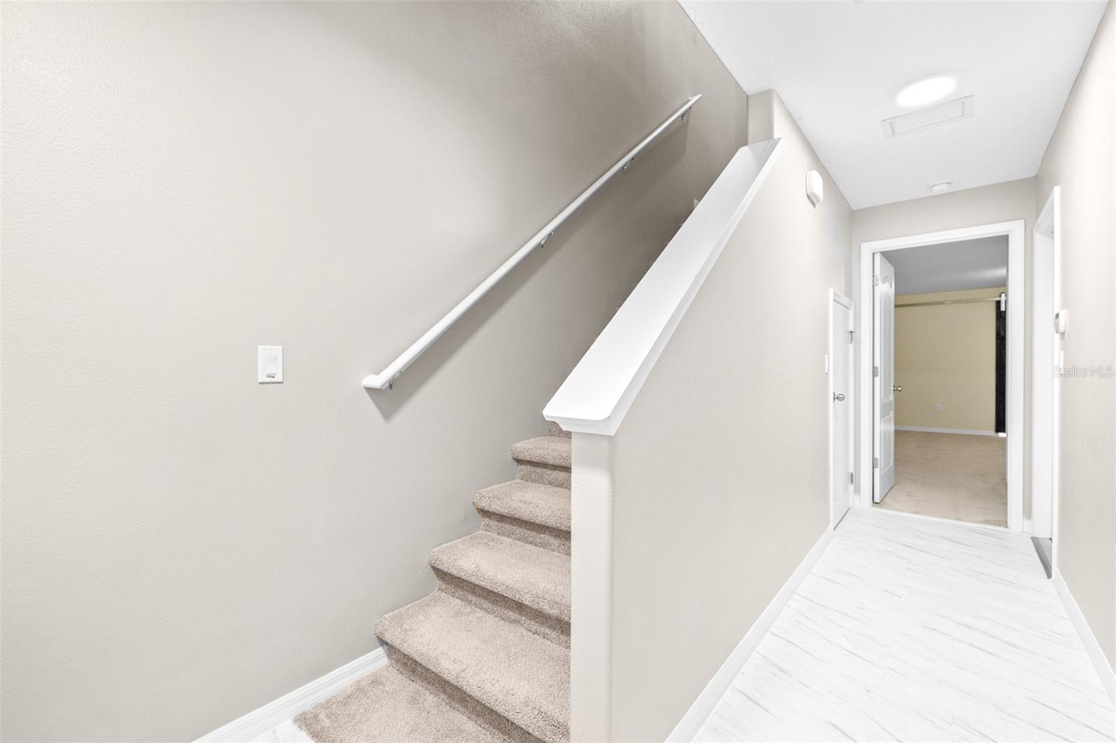 2547 LEXINGTON OAK DR photo 4