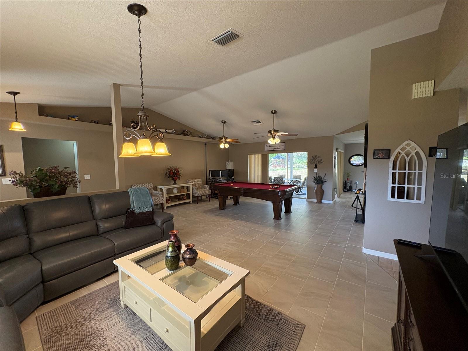 22941 LEAFWOOD CT photo 3