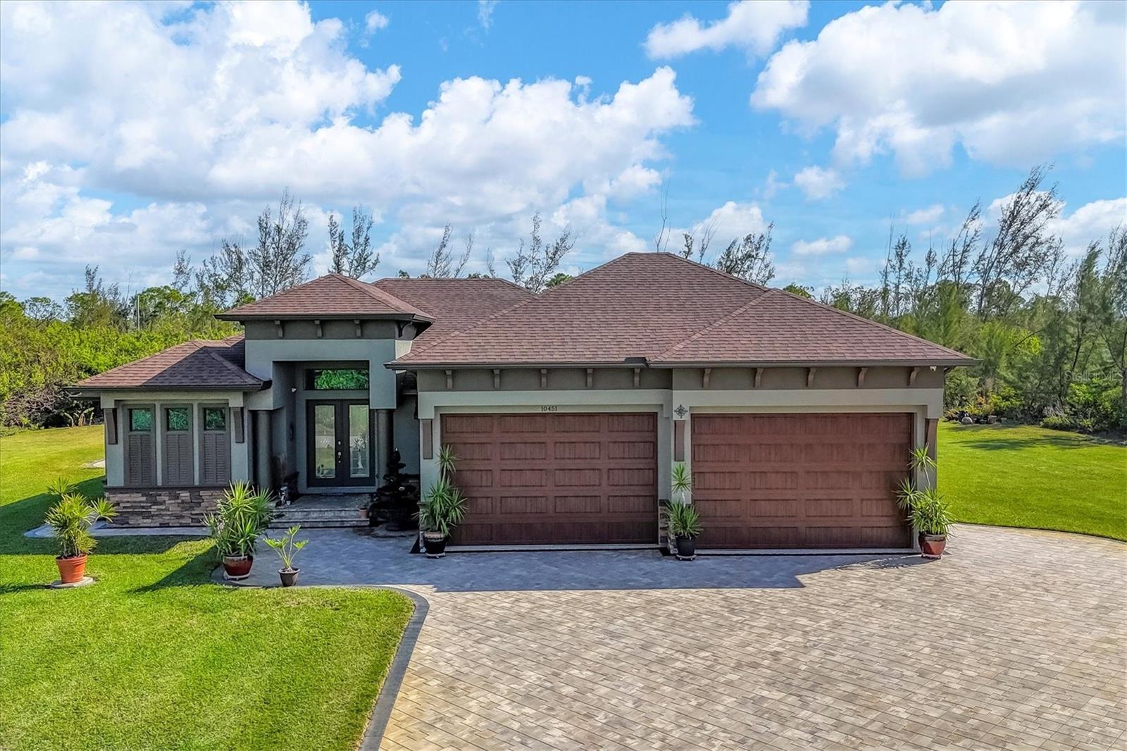 10451 HATCHETT CIR photo 2
