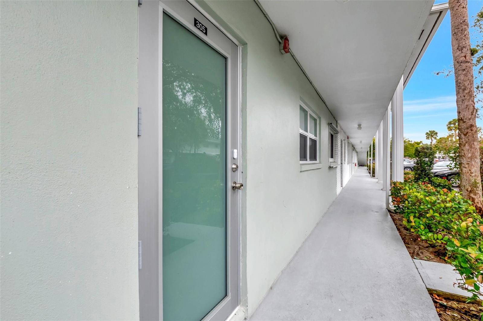 2340 SW 22ND AVE #305 photo 3