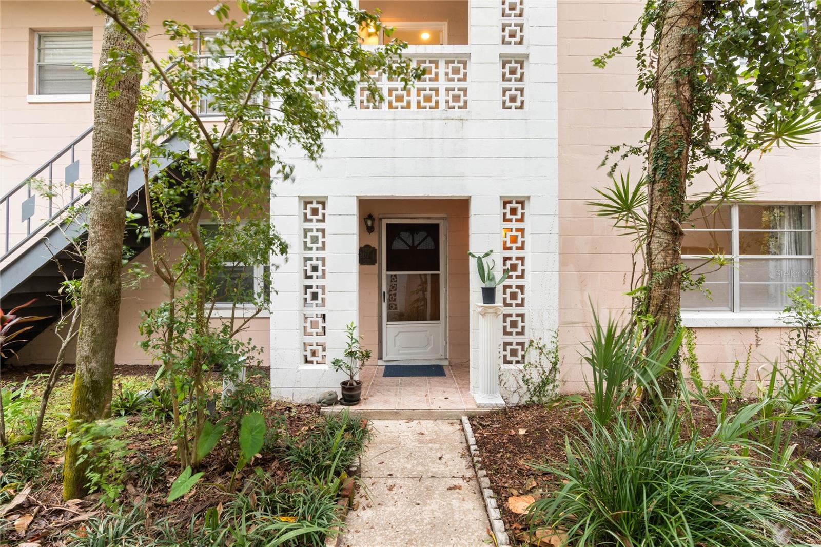 802 RUGBY ST #802 — home for sale