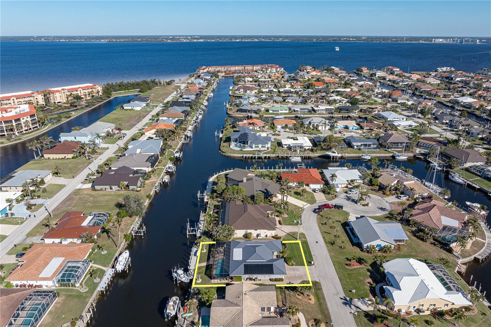 2871 CORAL WAY photo 4