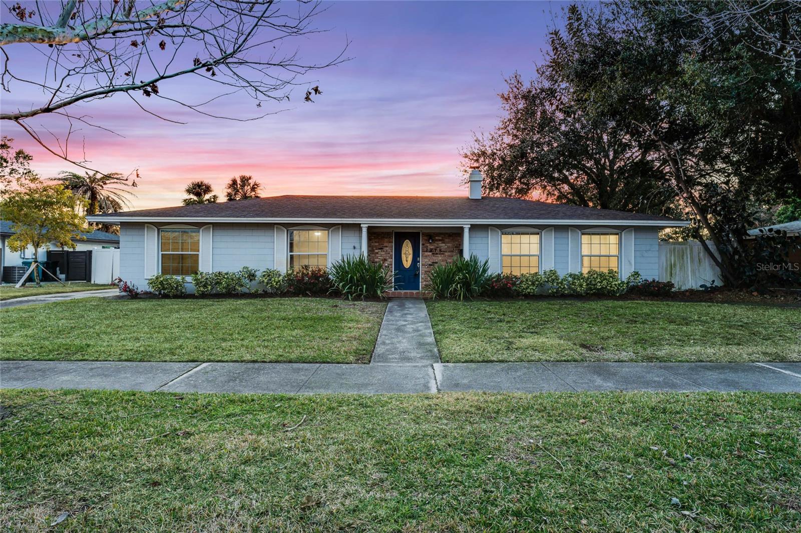 1818 FOXBORO DR — home for sale