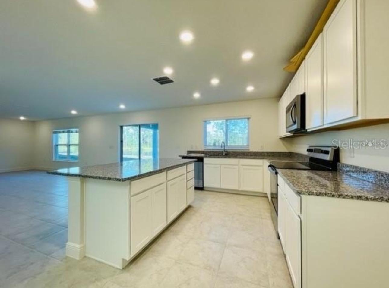 16364 WINDING PRESERVE CIR photo 5