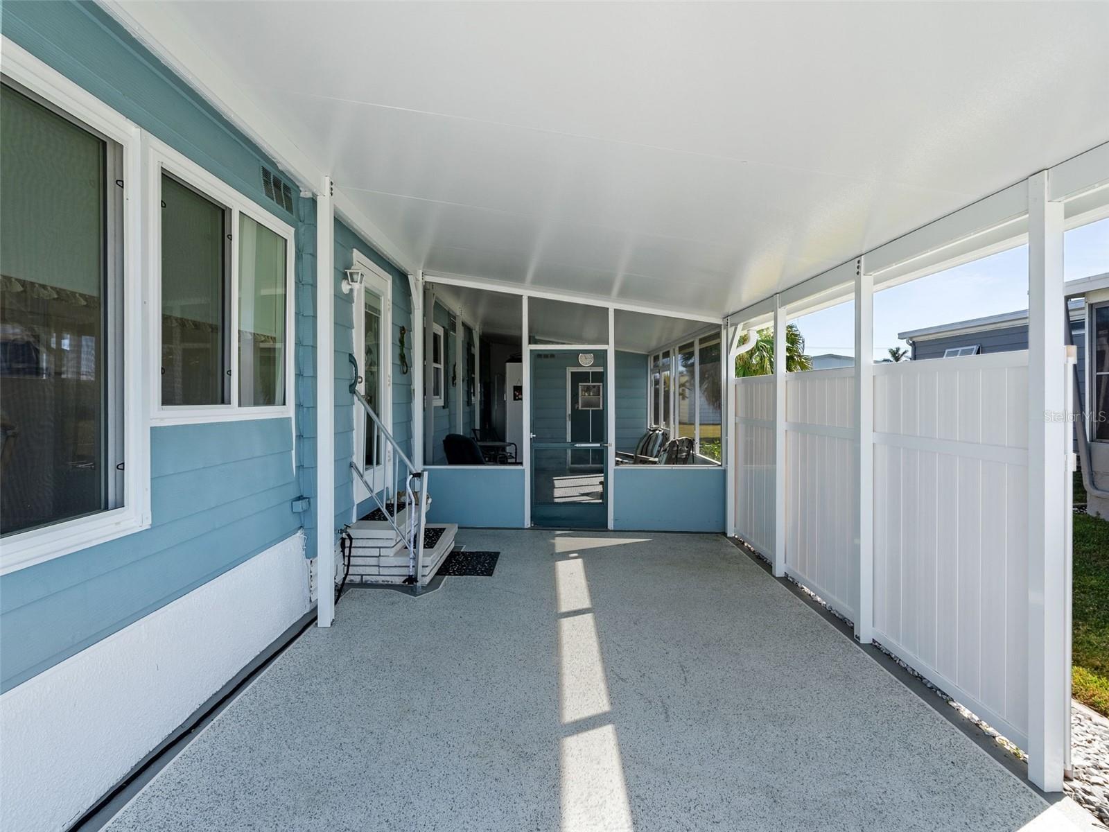136 SEAWARD WAY photo 3