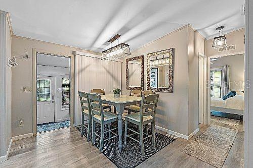 228 WESTWOOD DR photo 3