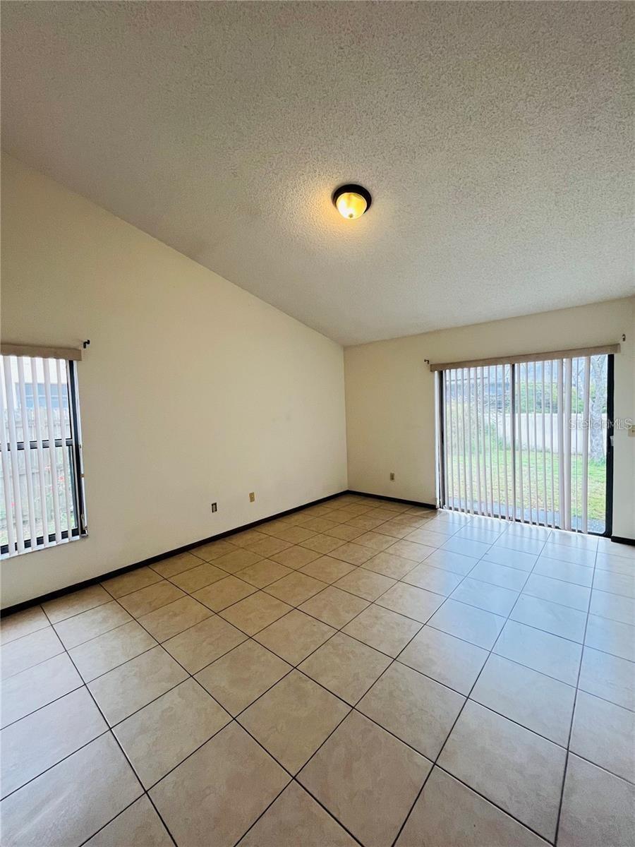 1748 BRIGHTMEADOW CT photo 4
