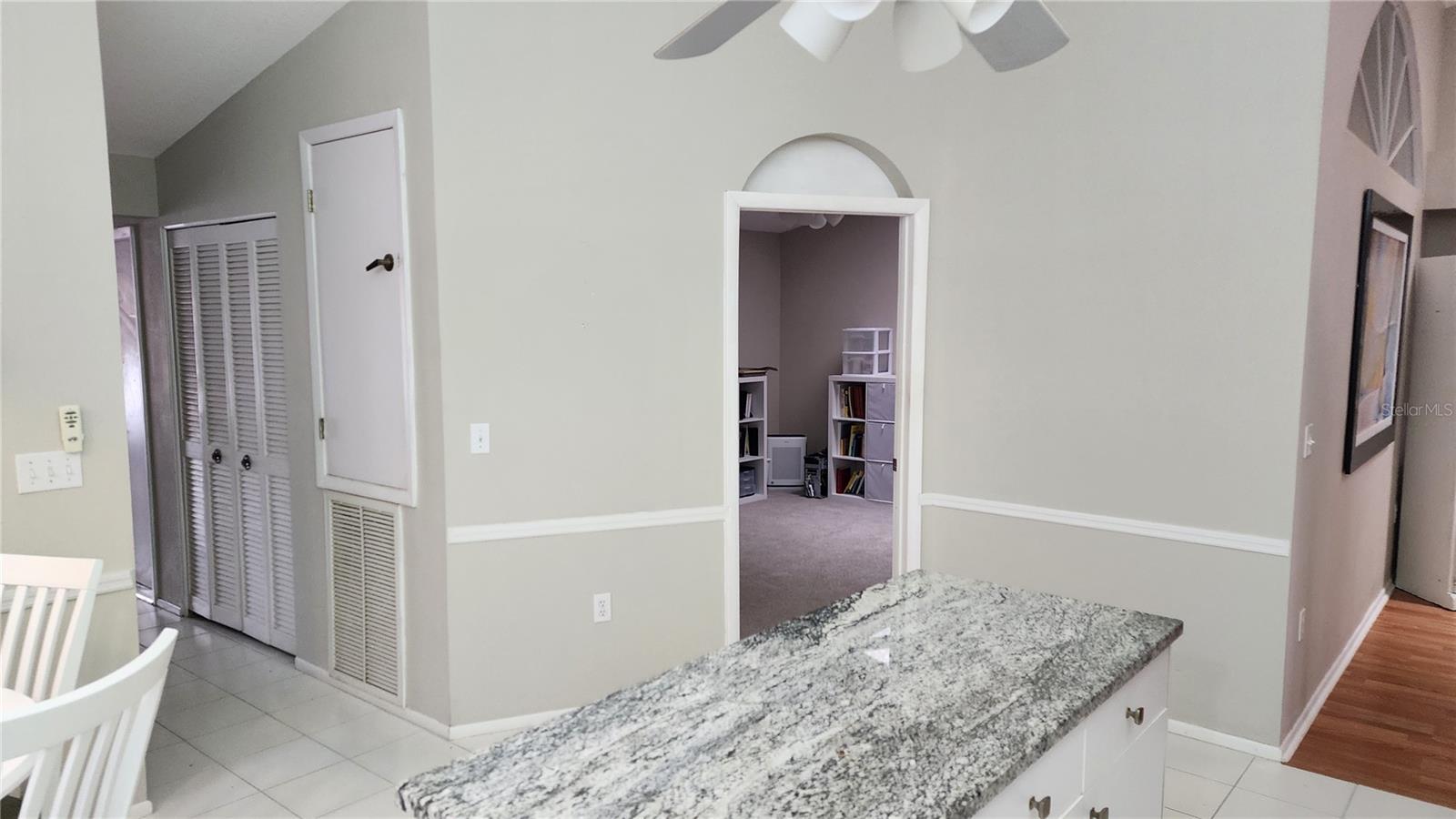 3875 DARSTON ST photo 4