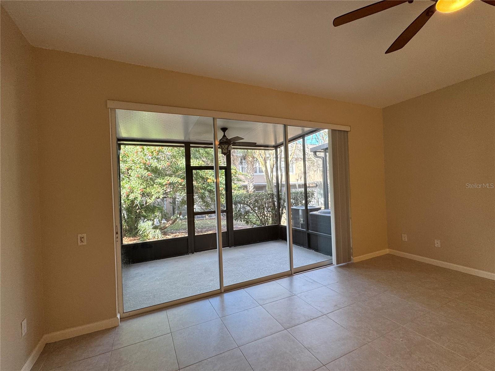 1024 BERKMAN CIR photo 4