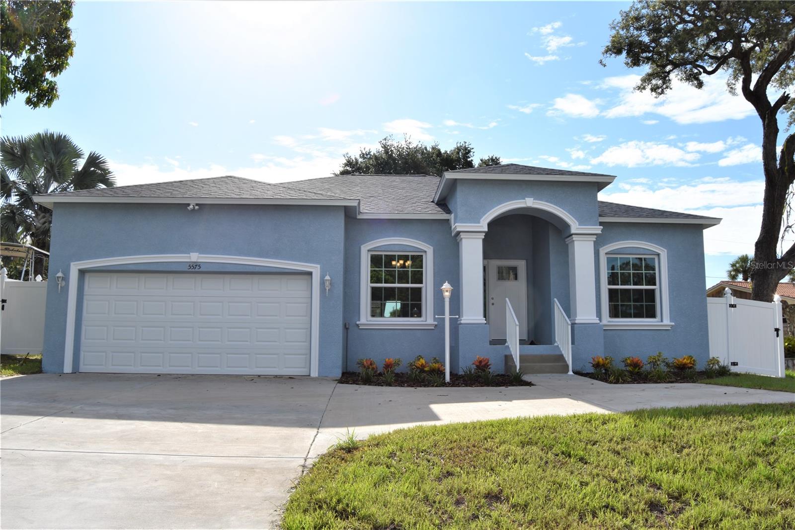 5575 113TH ST — home for sale