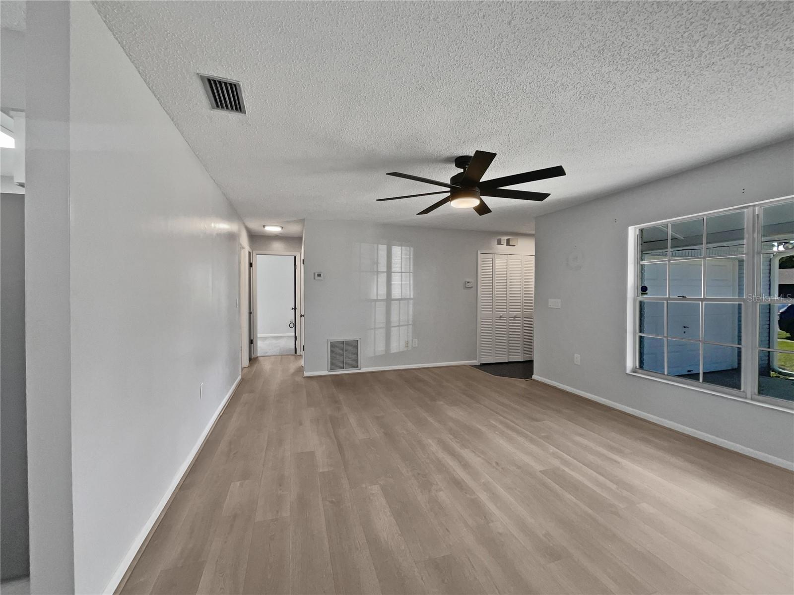 270 DEBARY DR photo 3