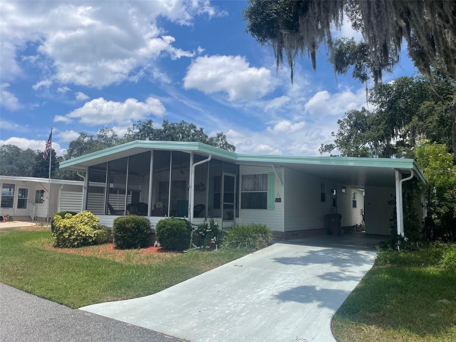 185 JACARANDA DR photo 3