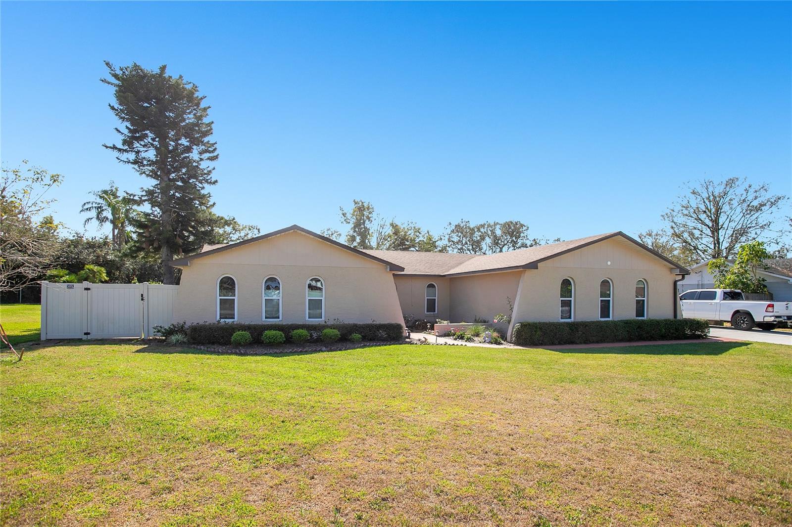 1325 FAIRLEE ST photo 3