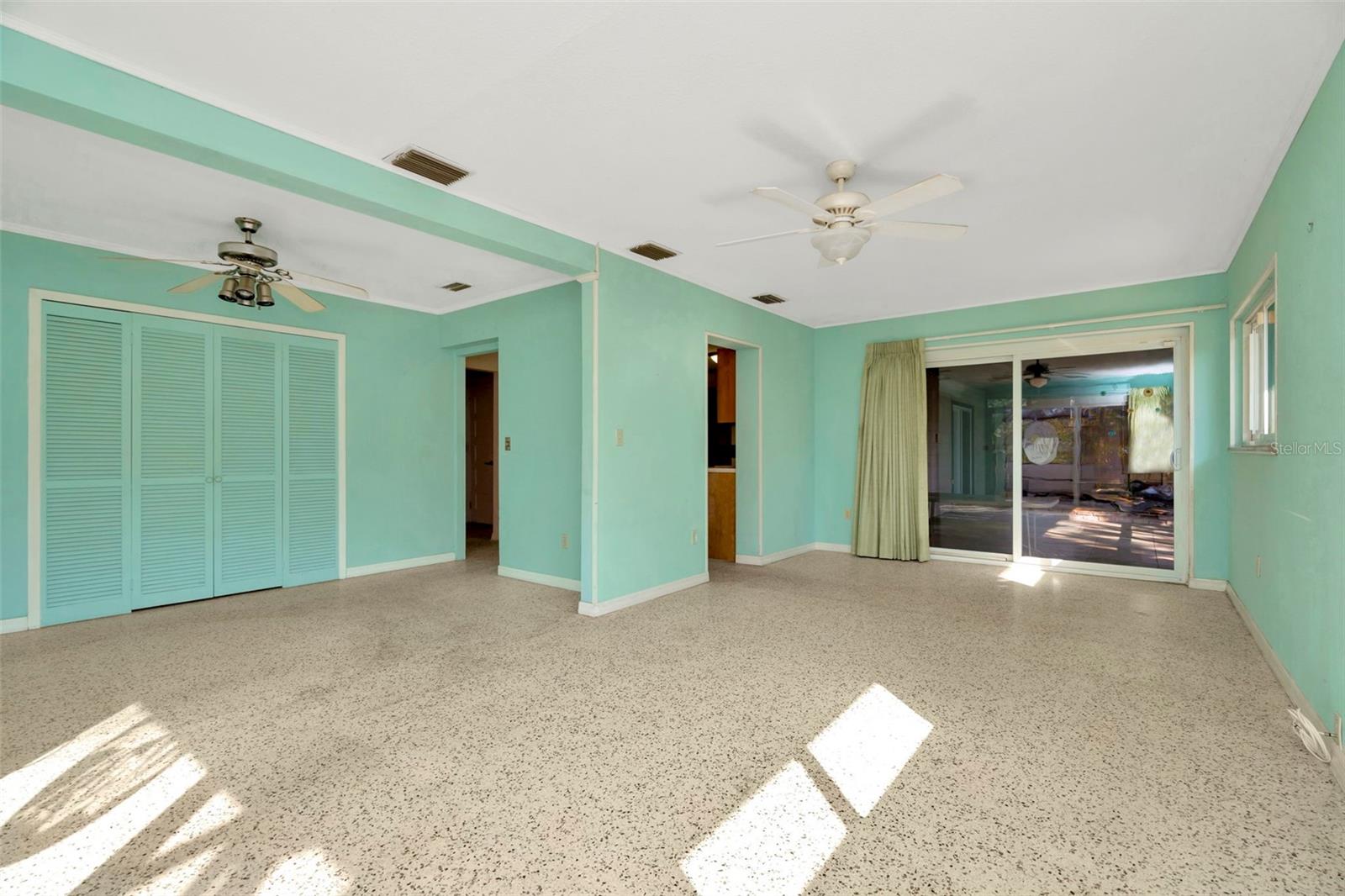 215 DRUID HILLS RD photo 4