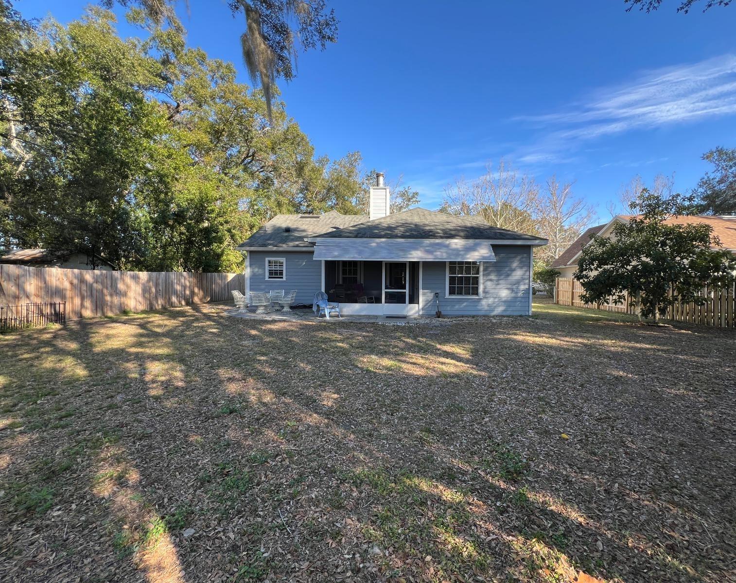 305 PINECREST RD photo 3