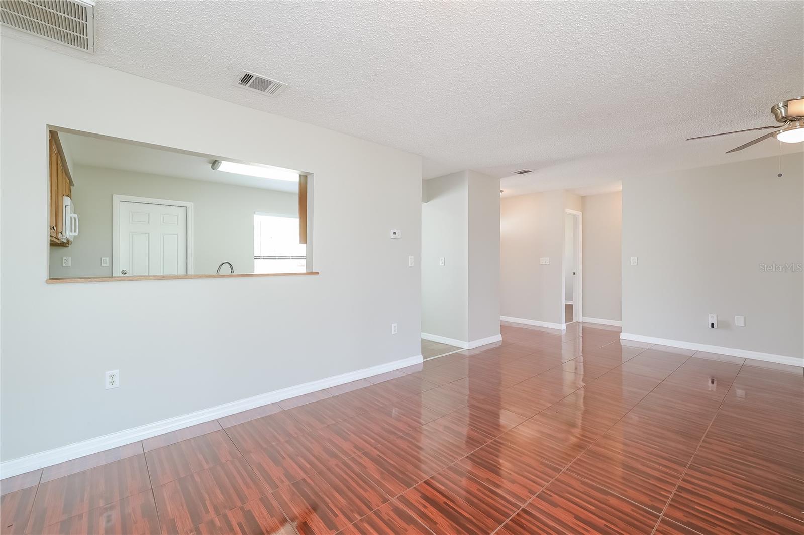 714 TAHITI DR photo 3