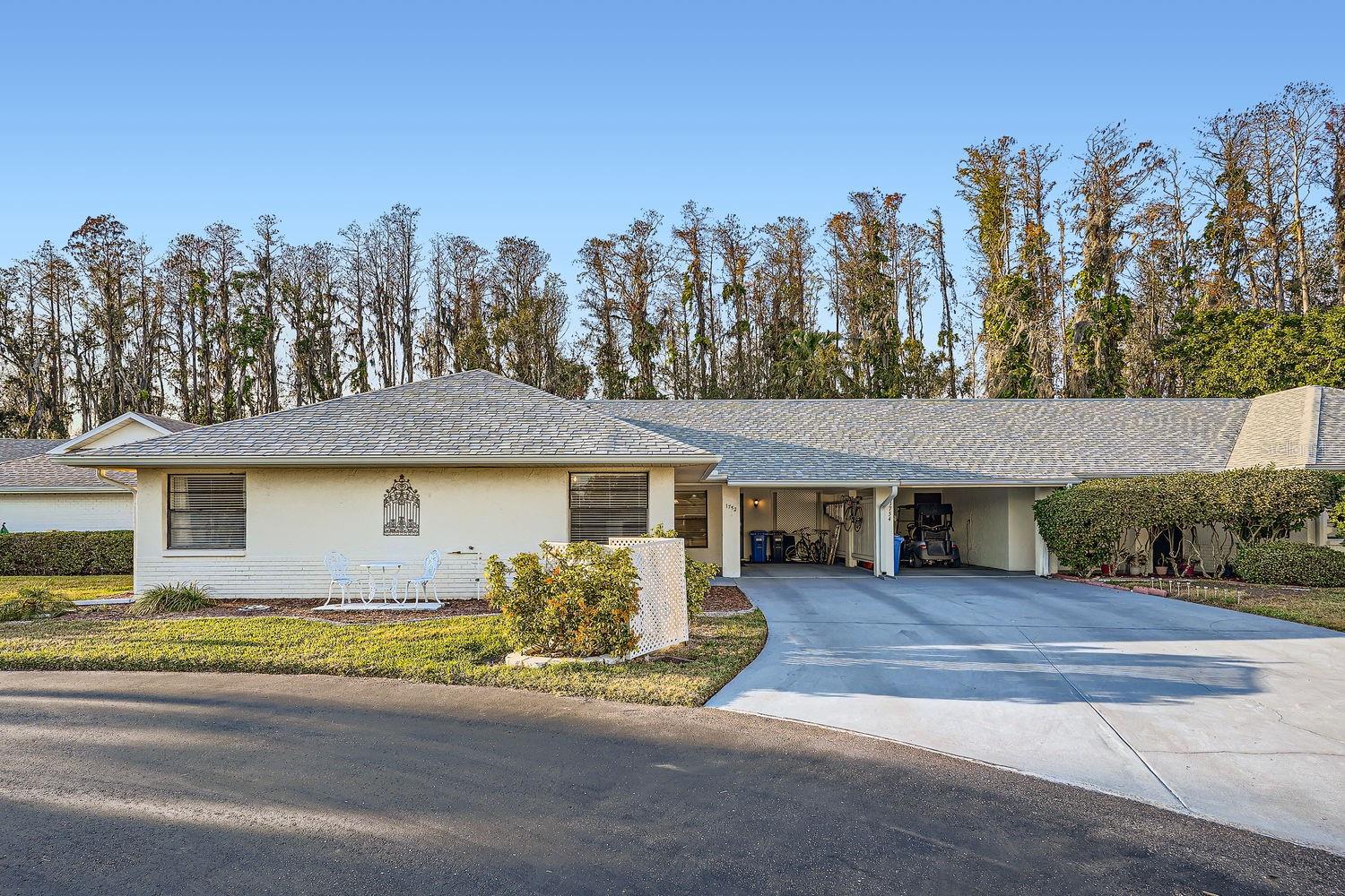 1752 ATRIUM DR photo 2