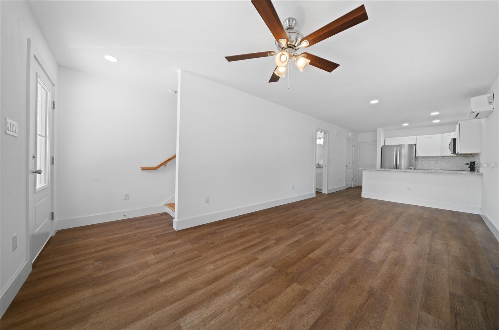 5173 PACIFIC AVE photo 5