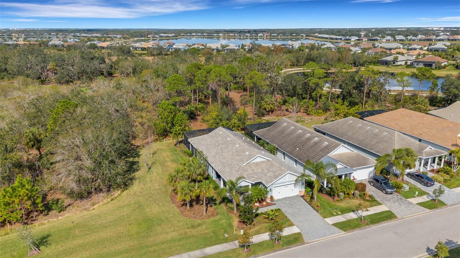 8018 SANDSTAR WAY photo 3