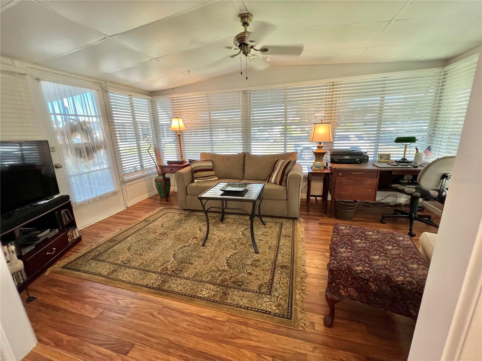 106 GARDENIA WAY photo 5