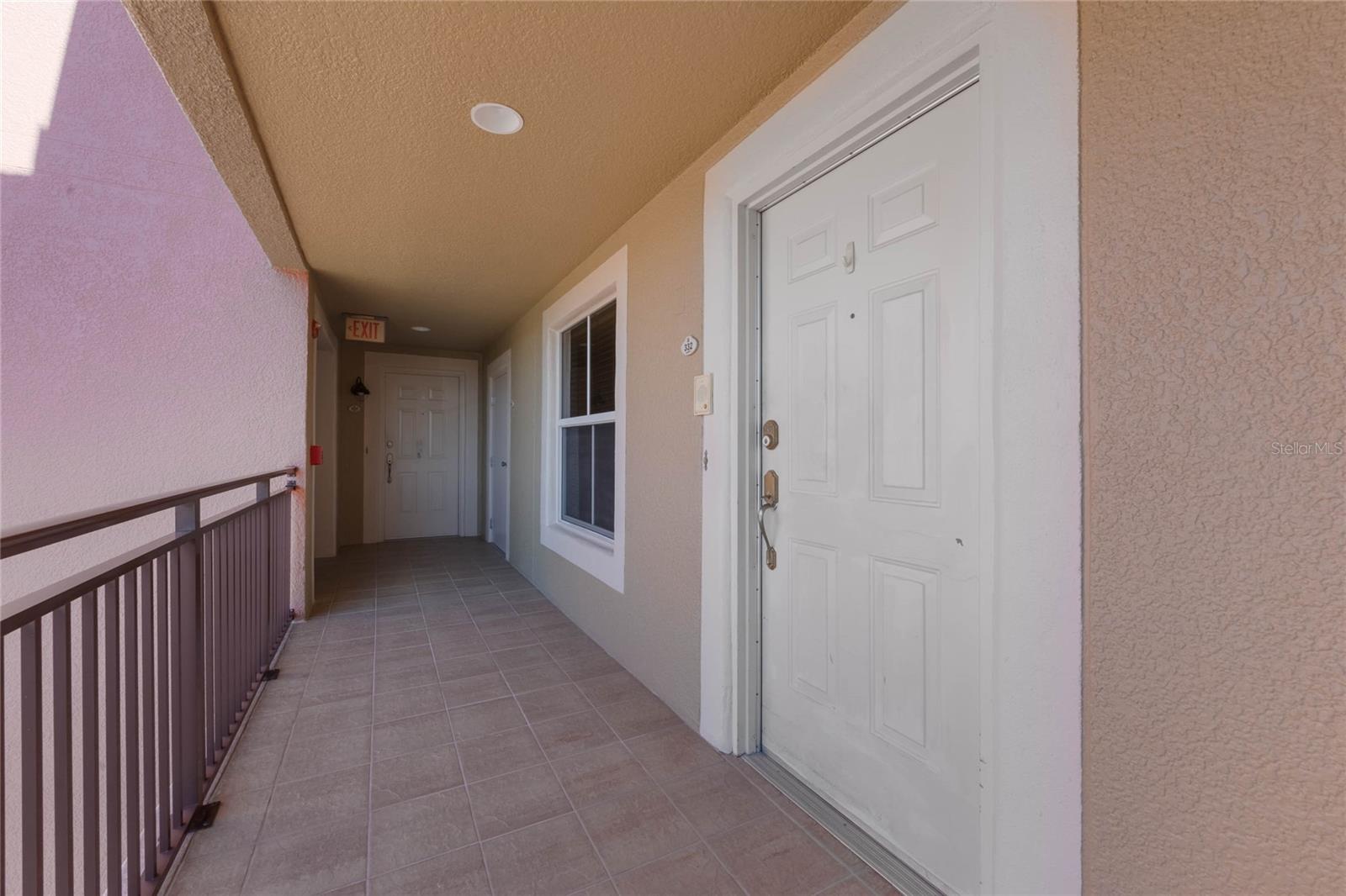 424 LUNA BELLA LN #332 photo 2