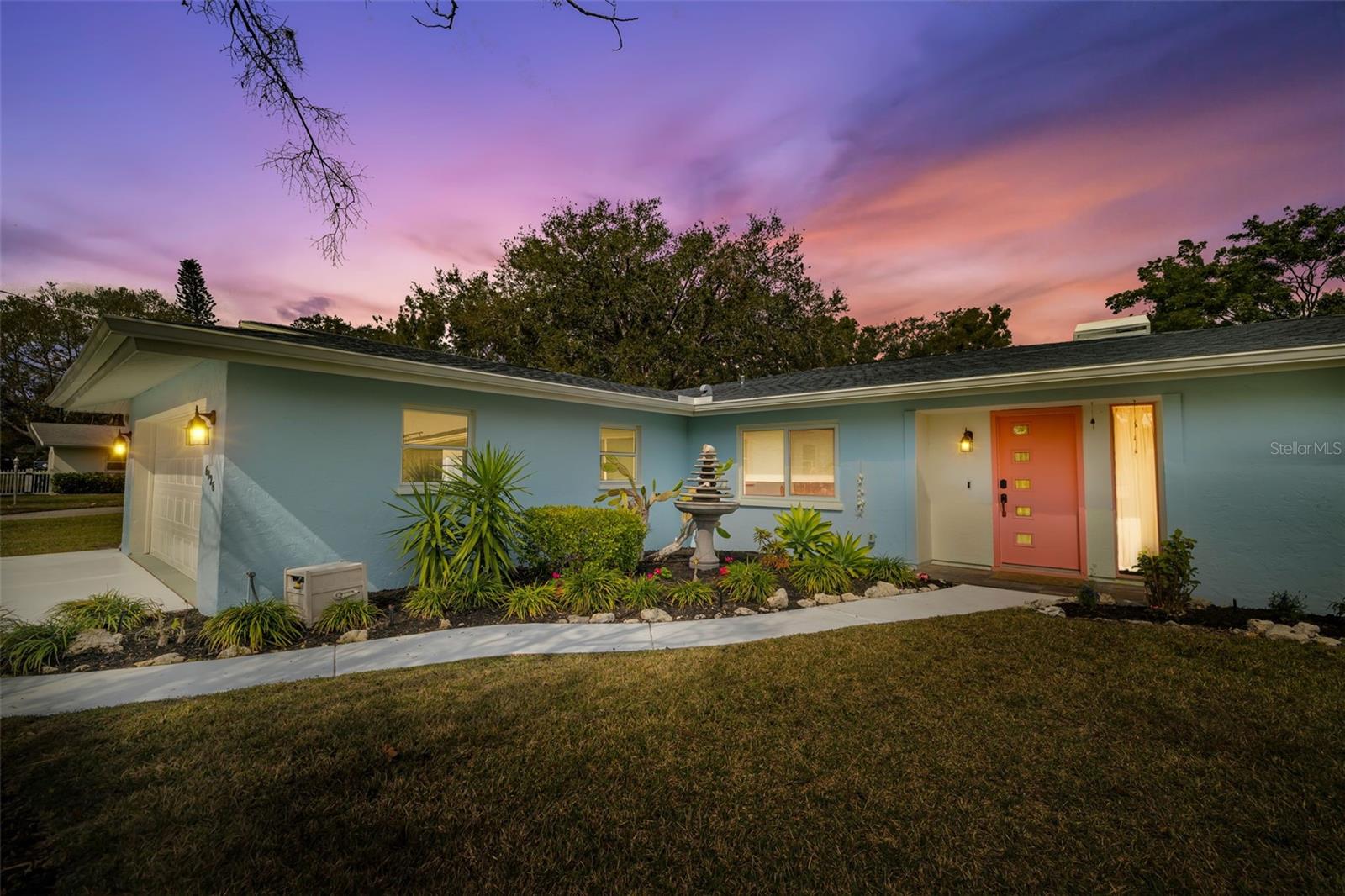 6926 MAGELLAN WAY photo 2