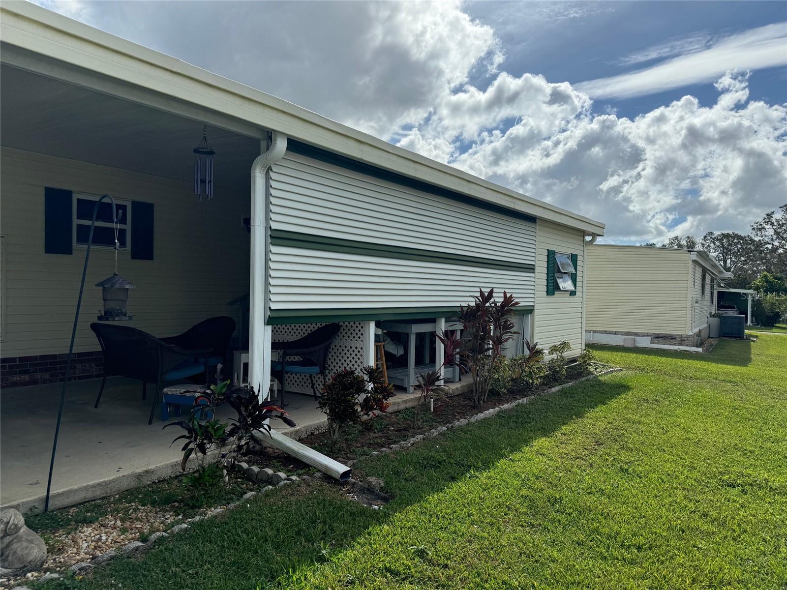 188 HIBISCUS WAY photo 4