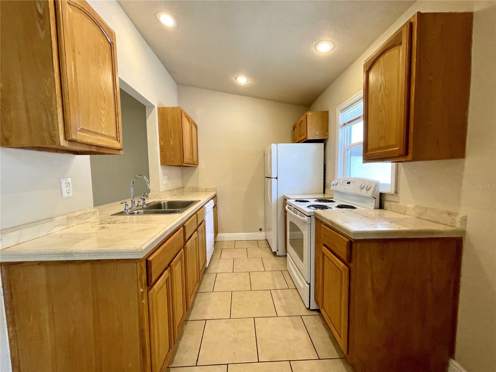 2878 WHITNEY RD #B photo 5