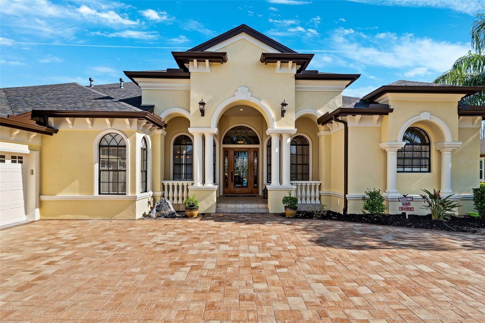 20200 LACE CASCADE RD