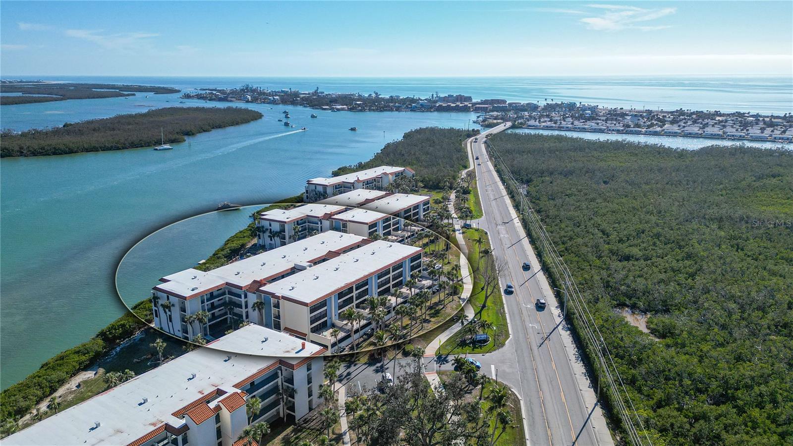 1651 BEACH RD #408 photo 3