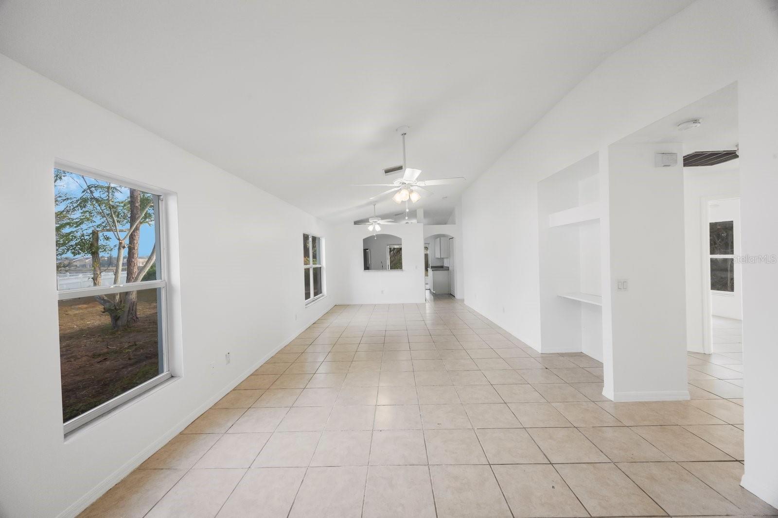 8419 QUARTER HORSE DR photo 2