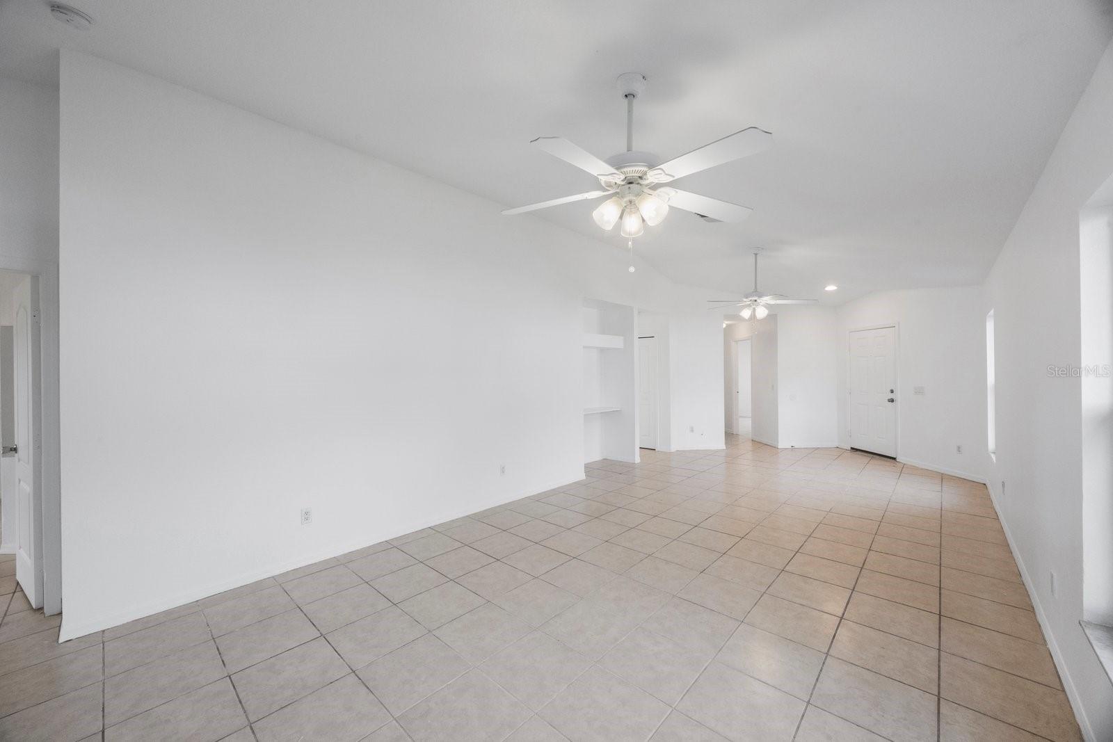 8419 QUARTER HORSE DR photo 4