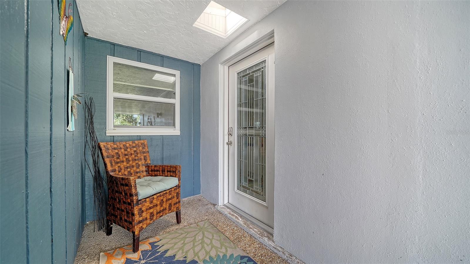 1366 STAFFORD LN #1420 photo 2