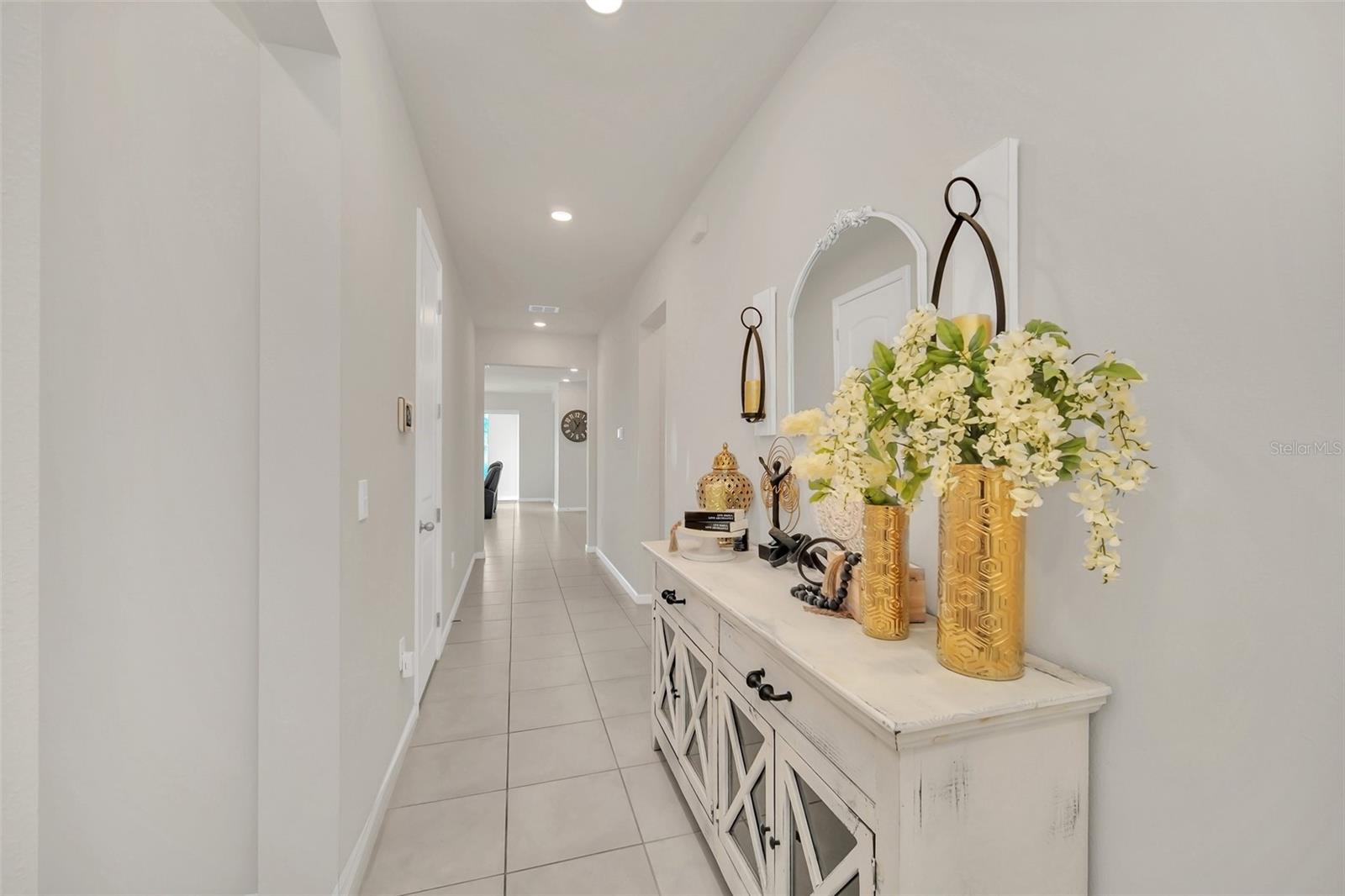 283 ARCHER WAY photo 4