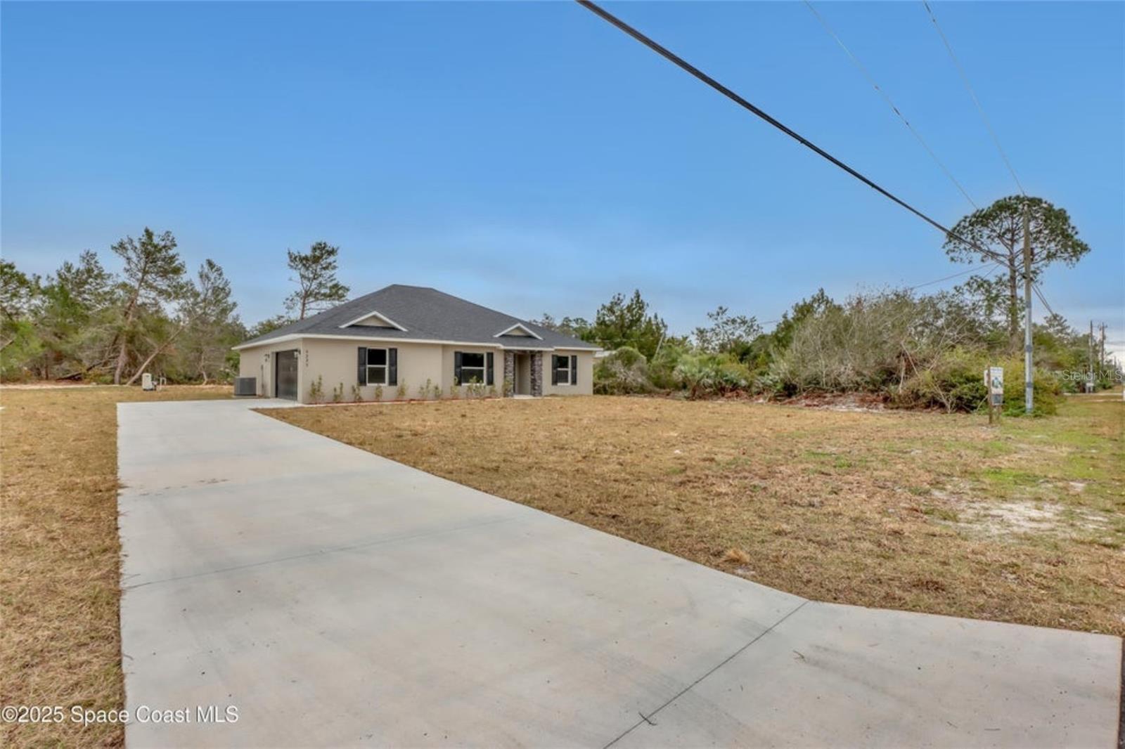 5235 BLOUNTS RIDGE RD photo 2