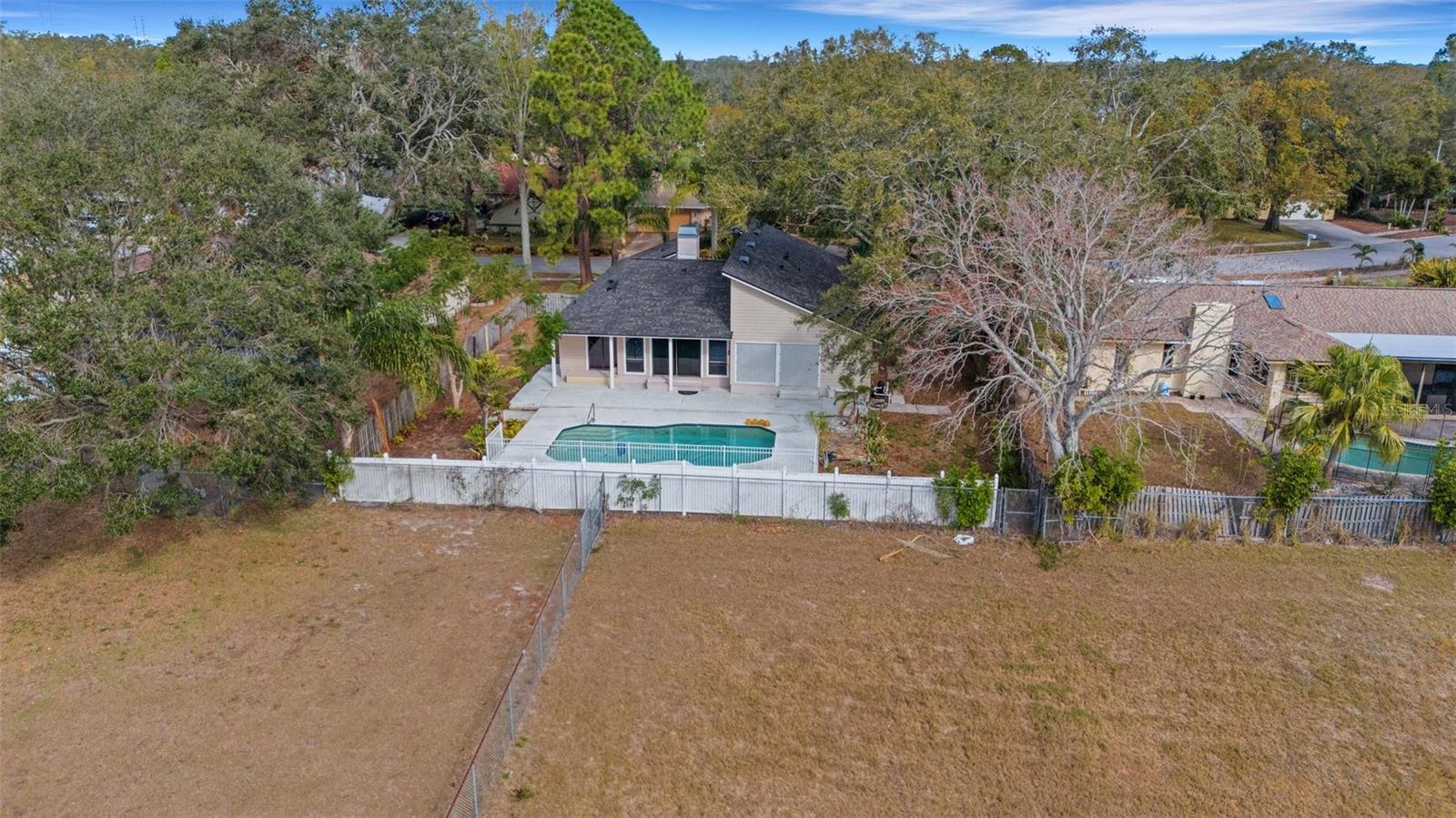 2826 KAVALIER DR photo 5
