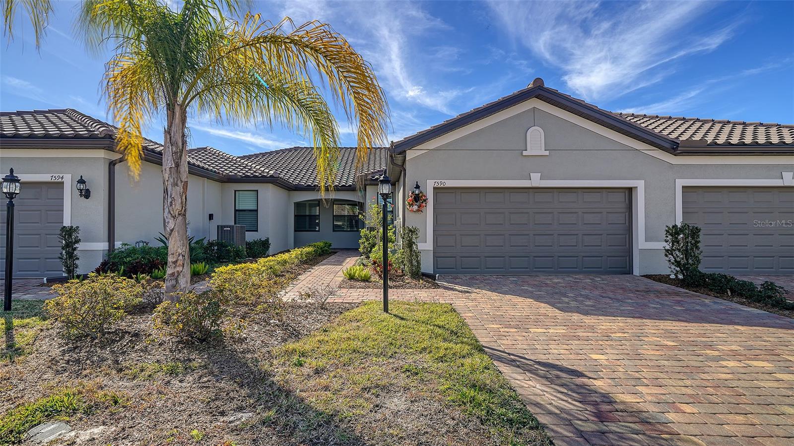 7590 SUMMERLAND CV photo 2