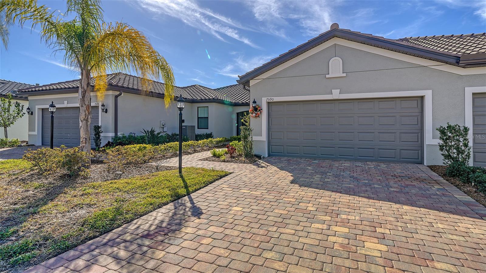 7590 SUMMERLAND CV photo 3