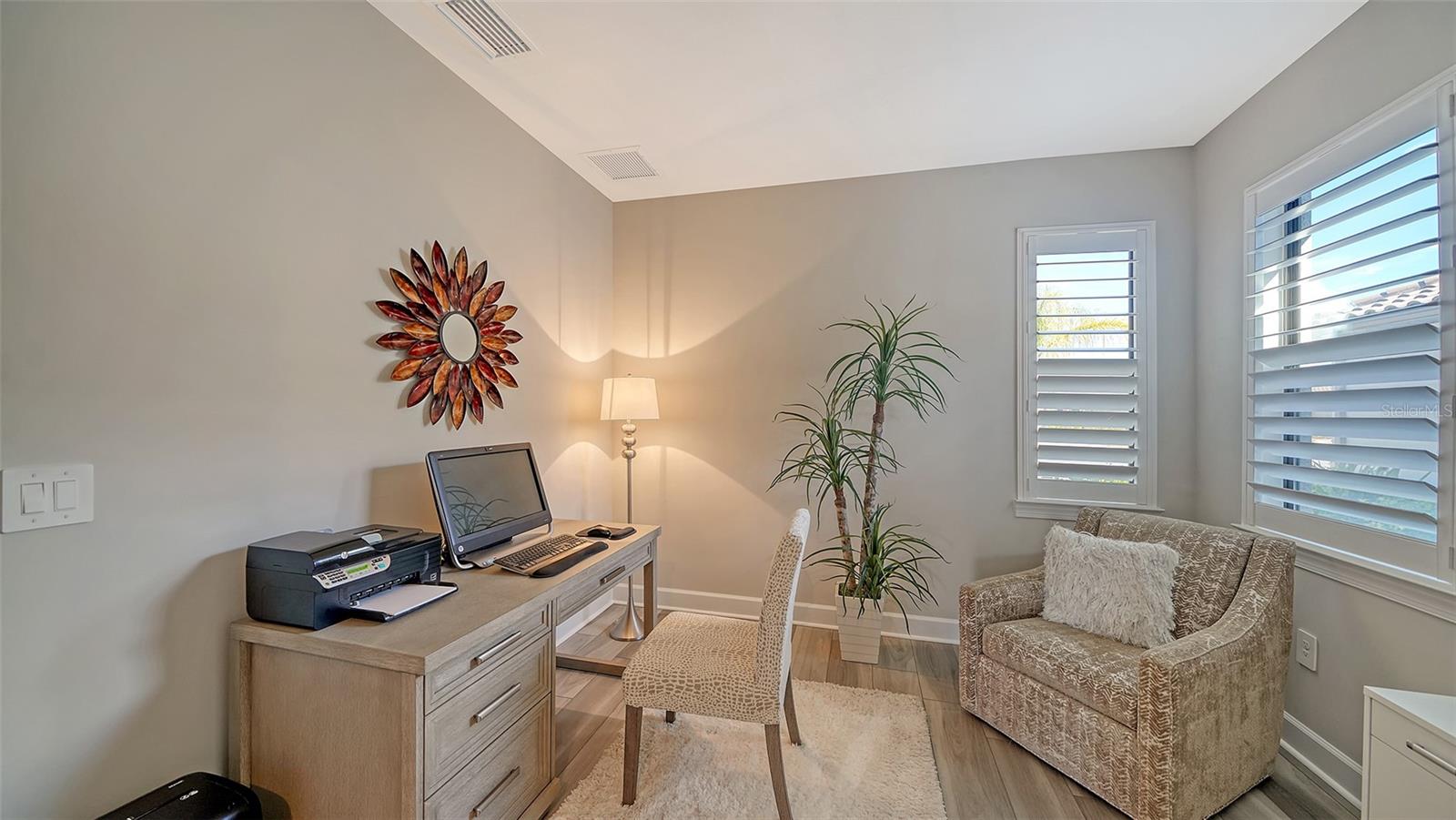 7590 SUMMERLAND CV photo 4