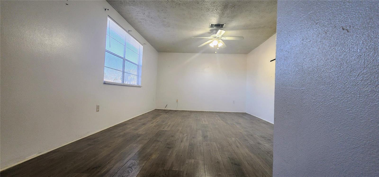 4233 MESA DR photo 5
